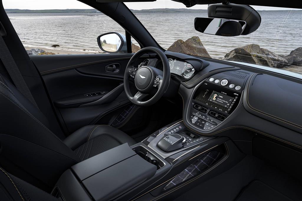 2021 Aston Martin DBX Bowmore Edition